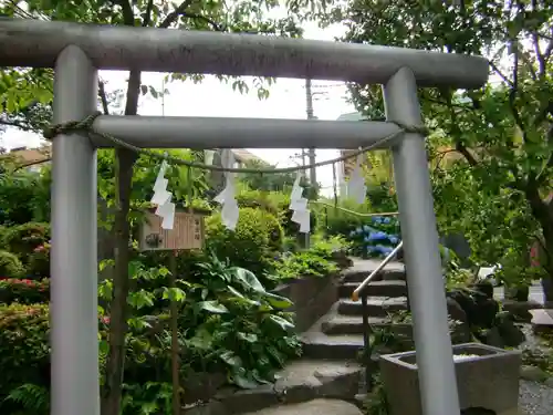 鎮守氷川神社の鳥居