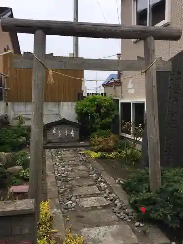 姥神大神宮の鳥居