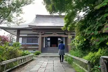 充国寺の本殿・本堂