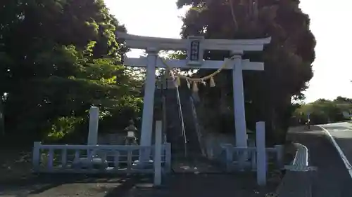 八幡神社の鳥居