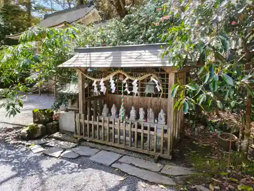 青麻神社の{uncategorized: "未分類", other: "その他", undefined: "問題あり", building: "その他建物", grave: "お墓", sacred_gate: "鳥居", guardian: "狛犬", statue: "像", buddha: "仏像", history: "歴史", nature: "自然", garden: "庭園", animal: "動物", pagoda: "塔", temizu: "手水舎", mountain_gate: "山門・神門", sanctuary: "本殿・本堂", subordinate: "末社・摂社", art: "芸術", scenery: "景色", jizo: "地蔵", ema: "絵馬", goshuin: "御朱印", omikuji: "おみくじ", items: "授与品その他", amulet: "お守り", goshuincho: "御朱印帳", eats: "食事", festival: "お祭り", votive_dance: "神楽", shichigosan: "七五三参", wedding: "結婚式", experience: "体験その他", initially: "初詣", around: "周辺", anti_infection: "感染症対策"}