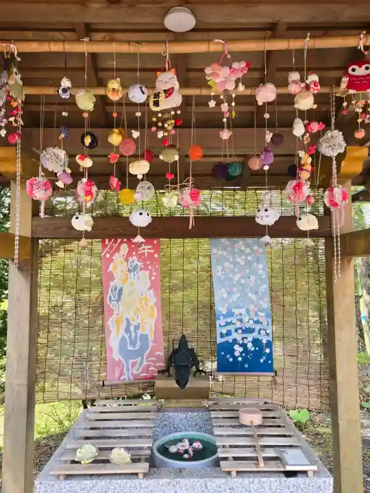 厚真神社の{uncategorized: "未分類", other: "その他", undefined: "問題あり", building: "その他建物", grave: "お墓", sacred_gate: "鳥居", guardian: "狛犬", statue: "像", buddha: "仏像", history: "歴史", nature: "自然", garden: "庭園", animal: "動物", pagoda: "塔", temizu: "手水舎", mountain_gate: "山門・神門", sanctuary: "本殿・本堂", subordinate: "末社・摂社", art: "芸術", scenery: "景色", jizo: "地蔵", ema: "絵馬", goshuin: "御朱印", omikuji: "おみくじ", items: "授与品その他", amulet: "お守り", goshuincho: "御朱印帳", eats: "食事", festival: "お祭り", votive_dance: "神楽", shichigosan: "七五三参", wedding: "結婚式", experience: "体験その他", initially: "初詣", around: "周辺", anti_infection: "感染症対策"}