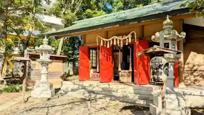 前原御嶽神社の本殿・本堂