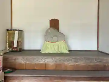 盛願寺の{uncategorized: "未分類", other: "その他", undefined: "問題あり", building: "その他建物", grave: "お墓", sacred_gate: "鳥居", guardian: "狛犬", statue: "像", buddha: "仏像", history: "歴史", nature: "自然", garden: "庭園", animal: "動物", pagoda: "塔", temizu: "手水舎", mountain_gate: "山門・神門", sanctuary: "本殿・本堂", subordinate: "末社・摂社", art: "芸術", scenery: "景色", jizo: "地蔵", ema: "絵馬", goshuin: "御朱印", omikuji: "おみくじ", items: "授与品その他", amulet: "お守り", goshuincho: "御朱印帳", eats: "食事", festival: "お祭り", votive_dance: "神楽", shichigosan: "七五三参", wedding: "結婚式", experience: "体験その他", initially: "初詣", around: "周辺", anti_infection: "感染症対策"}