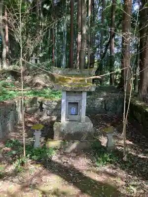新里今宮神社の{uncategorized: "未分類", other: "その他", undefined: "問題あり", building: "その他建物", grave: "お墓", sacred_gate: "鳥居", guardian: "狛犬", statue: "像", buddha: "仏像", history: "歴史", nature: "自然", garden: "庭園", animal: "動物", pagoda: "塔", temizu: "手水舎", mountain_gate: "山門・神門", sanctuary: "本殿・本堂", subordinate: "末社・摂社", art: "芸術", scenery: "景色", jizo: "地蔵", ema: "絵馬", goshuin: "御朱印", omikuji: "おみくじ", items: "授与品その他", amulet: "お守り", goshuincho: "御朱印帳", eats: "食事", festival: "お祭り", votive_dance: "神楽", shichigosan: "七五三参", wedding: "結婚式", experience: "体験その他", initially: "初詣", around: "周辺", anti_infection: "感染症対策"}
