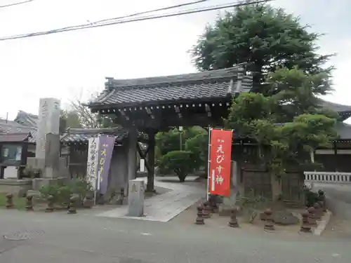 本覚寺の山門・神門