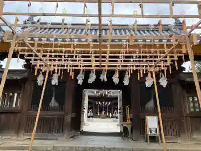 白鳥神社の山門・神門