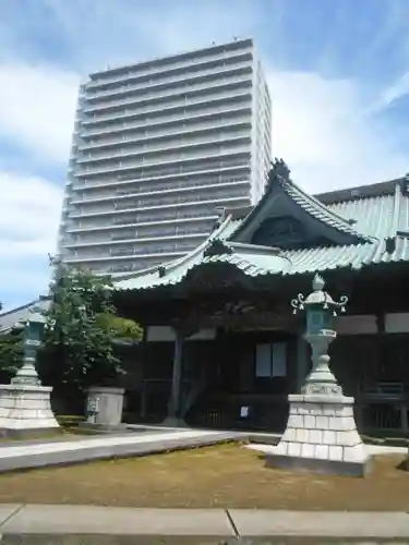 龍本寺の本殿・本堂