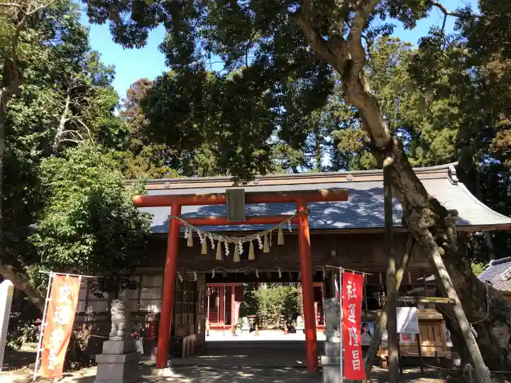 賀茂神社の{uncategorized: "未分類", other: "その他", undefined: "問題あり", building: "その他建物", grave: "お墓", sacred_gate: "鳥居", guardian: "狛犬", statue: "像", buddha: "仏像", history: "歴史", nature: "自然", garden: "庭園", animal: "動物", pagoda: "塔", temizu: "手水舎", mountain_gate: "山門・神門", sanctuary: "本殿・本堂", subordinate: "末社・摂社", art: "芸術", scenery: "景色", jizo: "地蔵", ema: "絵馬", goshuin: "御朱印", omikuji: "おみくじ", items: "授与品その他", amulet: "お守り", goshuincho: "御朱印帳", eats: "食事", festival: "お祭り", votive_dance: "神楽", shichigosan: "七五三参", wedding: "結婚式", experience: "体験その他", initially: "初詣", around: "周辺", anti_infection: "感染症対策"}