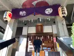 烏森神社の本殿