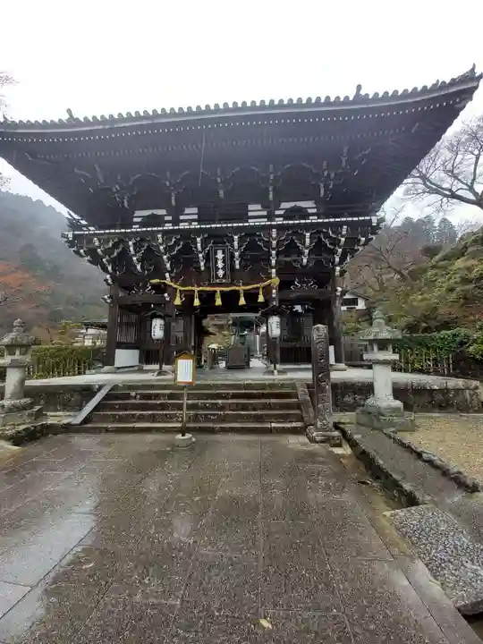 善峯寺の山門・神門