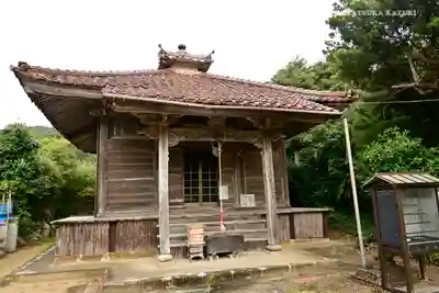 養命寺の本殿・本堂
