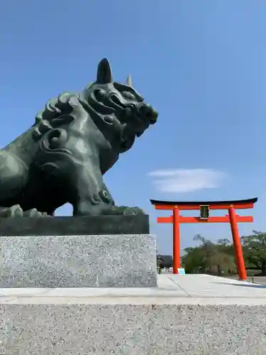 山形縣護國神社の狛犬