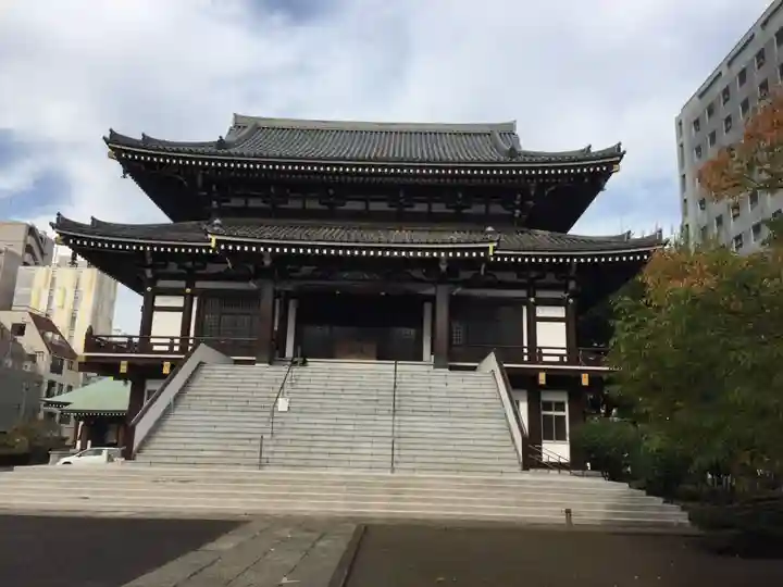霊雲寺の本殿・本堂