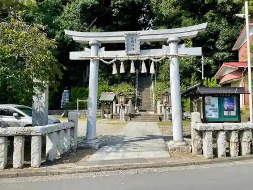 白旗神社（品濃白旗神社）(神奈川県)
