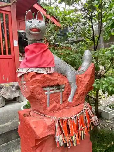 よさこい稲荷神社の狛犬