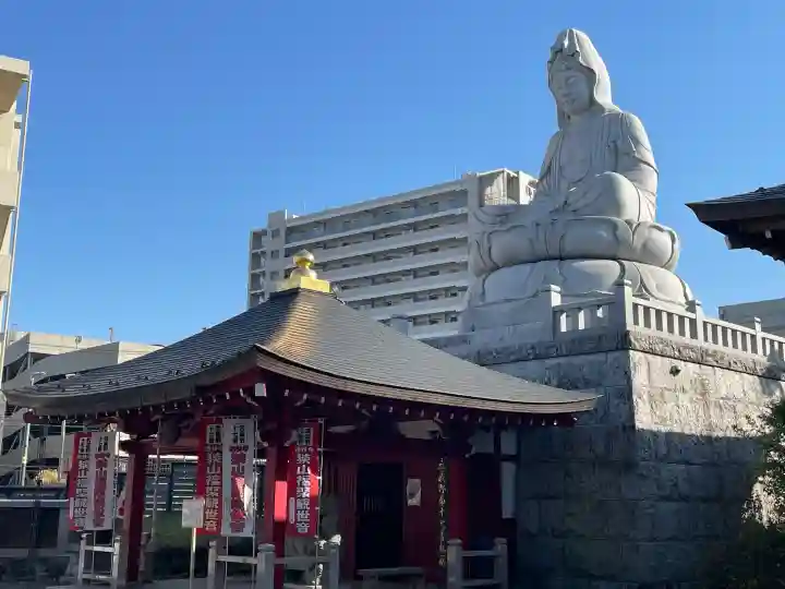 福徳院不動尊の{uncategorized: "未分類", other: "その他", undefined: "問題あり", building: "その他建物", grave: "お墓", sacred_gate: "鳥居", guardian: "狛犬", statue: "像", buddha: "仏像", history: "歴史", nature: "自然", garden: "庭園", animal: "動物", pagoda: "塔", temizu: "手水舎", mountain_gate: "山門・神門", sanctuary: "本殿・本堂", subordinate: "末社・摂社", art: "芸術", scenery: "景色", jizo: "地蔵", ema: "絵馬", goshuin: "御朱印", omikuji: "おみくじ", items: "授与品その他", amulet: "お守り", goshuincho: "御朱印帳", eats: "食事", festival: "お祭り", votive_dance: "神楽", shichigosan: "七五三参", wedding: "結婚式", experience: "体験その他", initially: "初詣", around: "周辺", anti_infection: "感染症対策"}