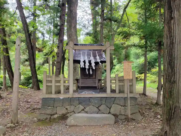 浮島社の本殿・本堂