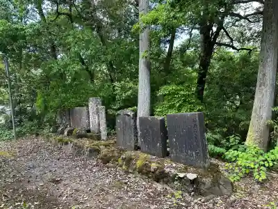 男坂神社の塔