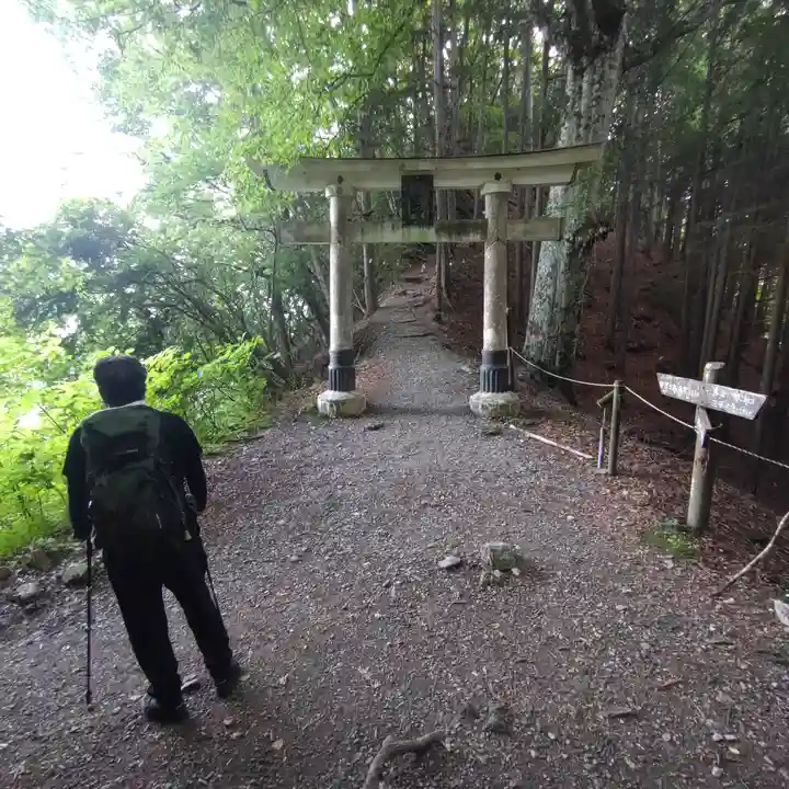 三峯神社奥宮(埼玉県)