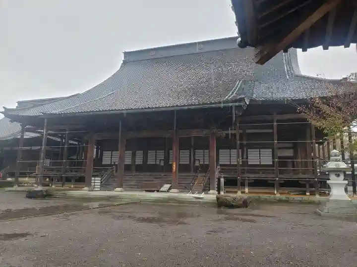 毫攝寺の本殿・本堂