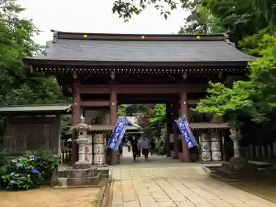 大宝八幡宮の山門・神門