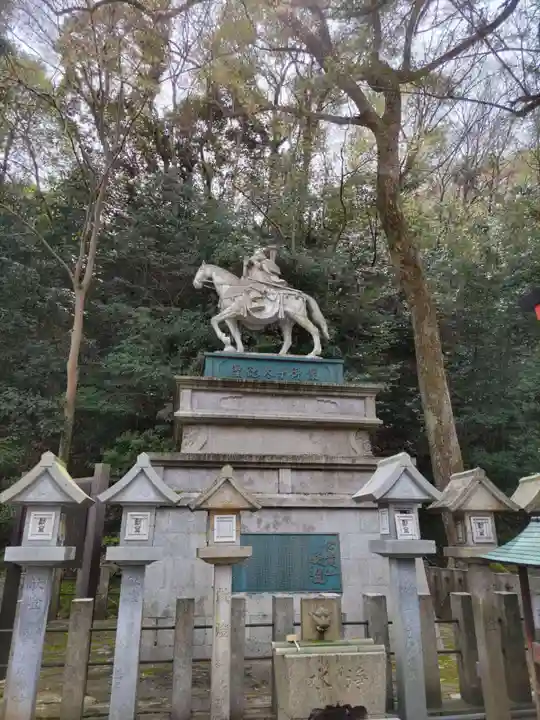 朝護孫子寺の像