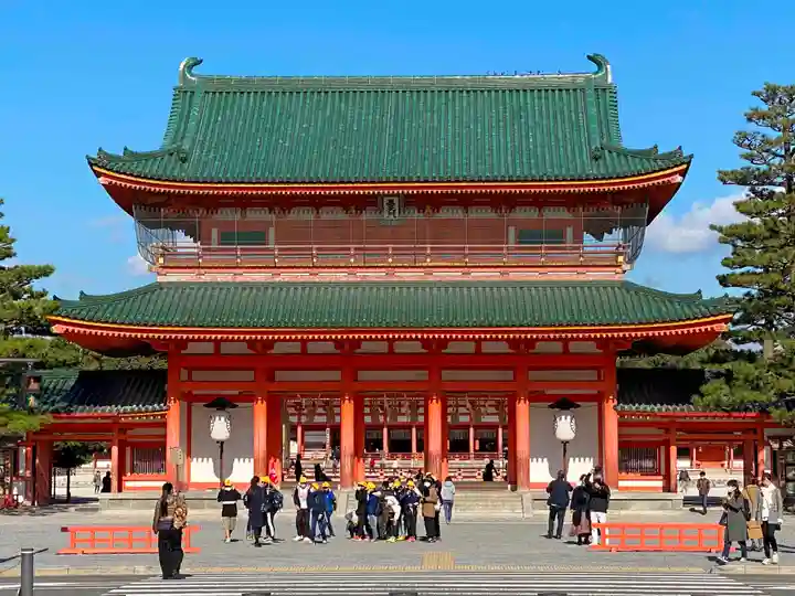 平安神宮の山門・神門
