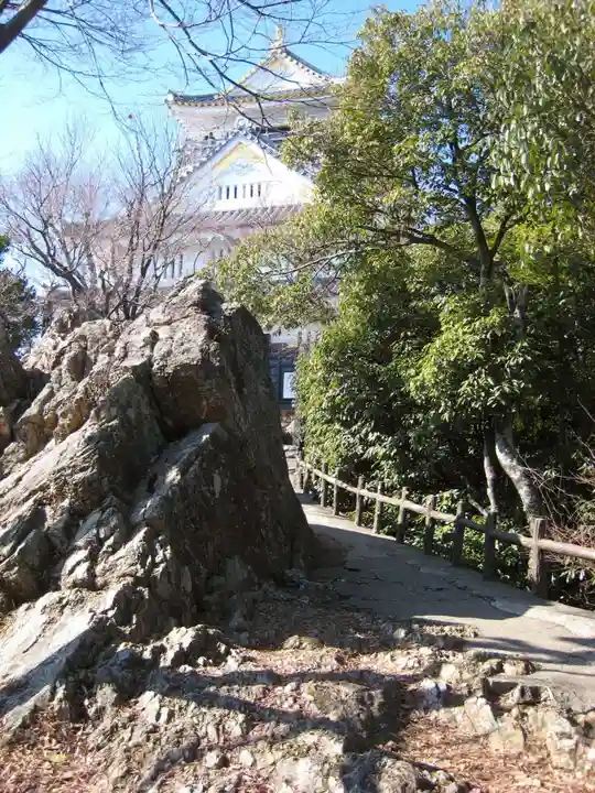 金華山御嶽神社の周辺