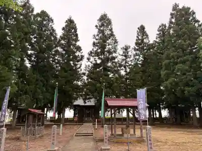 三輪神社の{uncategorized: "未分類", other: "その他", undefined: "問題あり", building: "その他建物", grave: "お墓", sacred_gate: "鳥居", guardian: "狛犬", statue: "像", buddha: "仏像", history: "歴史", nature: "自然", garden: "庭園", animal: "動物", pagoda: "塔", temizu: "手水舎", mountain_gate: "山門・神門", sanctuary: "本殿・本堂", subordinate: "末社・摂社", art: "芸術", scenery: "景色", jizo: "地蔵", ema: "絵馬", goshuin: "御朱印", omikuji: "おみくじ", items: "授与品その他", amulet: "お守り", goshuincho: "御朱印帳", eats: "食事", festival: "お祭り", votive_dance: "神楽", shichigosan: "七五三参", wedding: "結婚式", experience: "体験その他", initially: "初詣", around: "周辺", anti_infection: "感染症対策"}