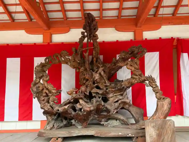風浪宮の{uncategorized: "未分類", other: "その他", undefined: "問題あり", building: "その他建物", grave: "お墓", sacred_gate: "鳥居", guardian: "狛犬", statue: "像", buddha: "仏像", history: "歴史", nature: "自然", garden: "庭園", animal: "動物", pagoda: "塔", temizu: "手水舎", mountain_gate: "山門・神門", sanctuary: "本殿・本堂", subordinate: "末社・摂社", art: "芸術", scenery: "景色", jizo: "地蔵", ema: "絵馬", goshuin: "御朱印", omikuji: "おみくじ", items: "授与品その他", amulet: "お守り", goshuincho: "御朱印帳", eats: "食事", festival: "お祭り", votive_dance: "神楽", shichigosan: "七五三参", wedding: "結婚式", experience: "体験その他", initially: "初詣", around: "周辺", anti_infection: "感染症対策"}