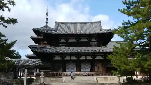 法隆寺の山門・神門