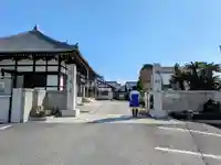 西用寺の山門・神門