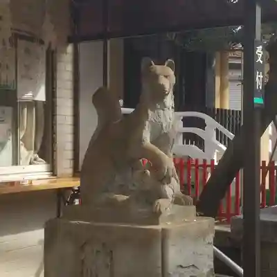 皆中稲荷神社の狛犬