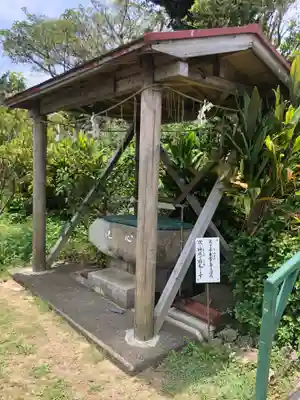 与論地主神社・琴平神社の手水舎