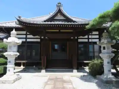 法源寺の本殿・本堂