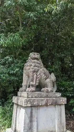 竈山神社の狛犬