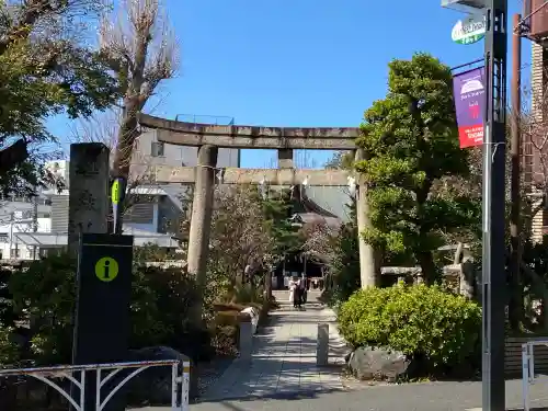 鳩森八幡神社の{uncategorized: "未分類", other: "その他", undefined: "問題あり", building: "その他建物", grave: "お墓", sacred_gate: "鳥居", guardian: "狛犬", statue: "像", buddha: "仏像", history: "歴史", nature: "自然", garden: "庭園", animal: "動物", pagoda: "塔", temizu: "手水舎", mountain_gate: "山門・神門", sanctuary: "本殿・本堂", subordinate: "末社・摂社", art: "芸術", scenery: "景色", jizo: "地蔵", ema: "絵馬", goshuin: "御朱印", omikuji: "おみくじ", items: "授与品その他", amulet: "お守り", goshuincho: "御朱印帳", eats: "食事", festival: "お祭り", votive_dance: "神楽", shichigosan: "七五三参", wedding: "結婚式", experience: "体験その他", initially: "初詣", around: "周辺", anti_infection: "感染症対策"}