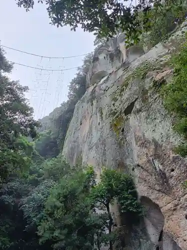 花窟神社の本殿・本堂