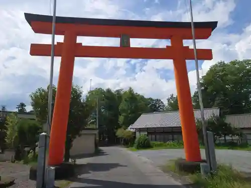 皆野椋神社の鳥居