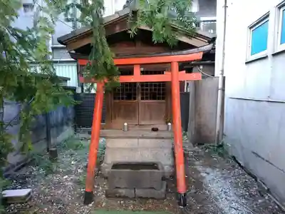稲荷神社の本殿・本堂