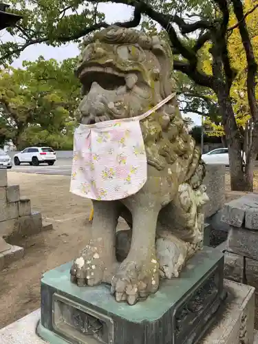 白鳥神社の狛犬