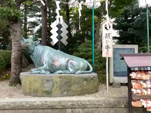 里之宮 湯殿山神社の狛犬