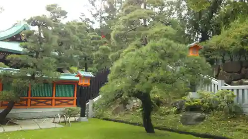 穴八幡宮の庭園