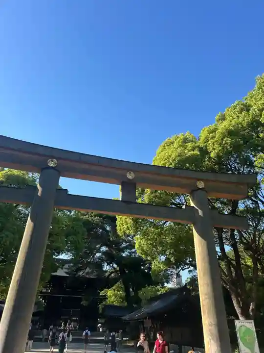 明治神宮の{uncategorized: "未分類", other: "その他", undefined: "問題あり", building: "その他建物", grave: "お墓", sacred_gate: "鳥居", guardian: "狛犬", statue: "像", buddha: "仏像", history: "歴史", nature: "自然", garden: "庭園", animal: "動物", pagoda: "塔", temizu: "手水舎", mountain_gate: "山門・神門", sanctuary: "本殿・本堂", subordinate: "末社・摂社", art: "芸術", scenery: "景色", jizo: "地蔵", ema: "絵馬", goshuin: "御朱印", omikuji: "おみくじ", items: "授与品その他", amulet: "お守り", goshuincho: "御朱印帳", eats: "食事", festival: "お祭り", votive_dance: "神楽", shichigosan: "七五三参", wedding: "結婚式", experience: "体験その他", initially: "初詣", around: "周辺", anti_infection: "感染症対策"}