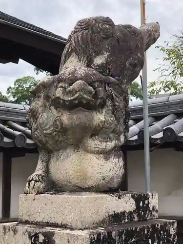 素盞嗚神社の狛犬