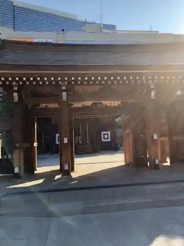 警固神社の山門