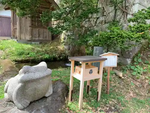 土津神社｜こどもと出世の神さまの狛犬