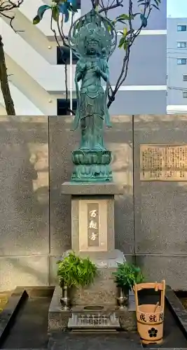 成就院の{uncategorized: "未分類", other: "その他", undefined: "問題あり", building: "その他建物", grave: "お墓", sacred_gate: "鳥居", guardian: "狛犬", statue: "像", buddha: "仏像", history: "歴史", nature: "自然", garden: "庭園", animal: "動物", pagoda: "塔", temizu: "手水舎", mountain_gate: "山門・神門", sanctuary: "本殿・本堂", subordinate: "末社・摂社", art: "芸術", scenery: "景色", jizo: "地蔵", ema: "絵馬", goshuin: "御朱印", omikuji: "おみくじ", items: "授与品その他", amulet: "お守り", goshuincho: "御朱印帳", eats: "食事", festival: "お祭り", votive_dance: "神楽", shichigosan: "七五三参", wedding: "結婚式", experience: "体験その他", initially: "初詣", around: "周辺", anti_infection: "感染症対策"}