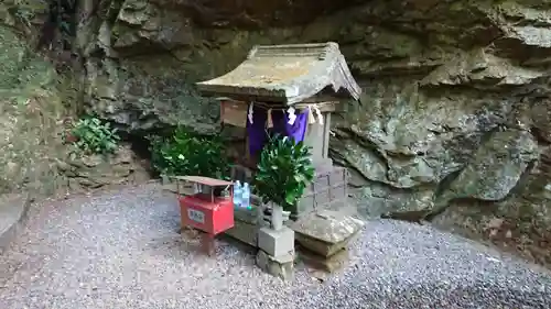 白山神社の本殿・本堂